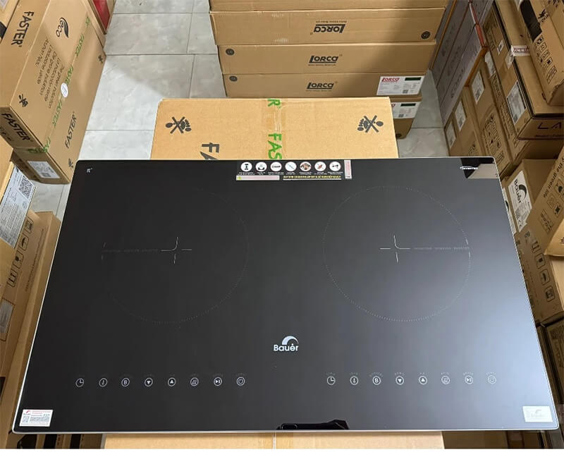 Mặt kính cao cấp bền bỉ